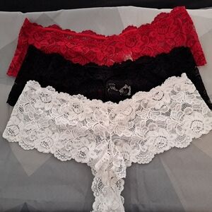 Lace Cheeky Panties in Red and Black